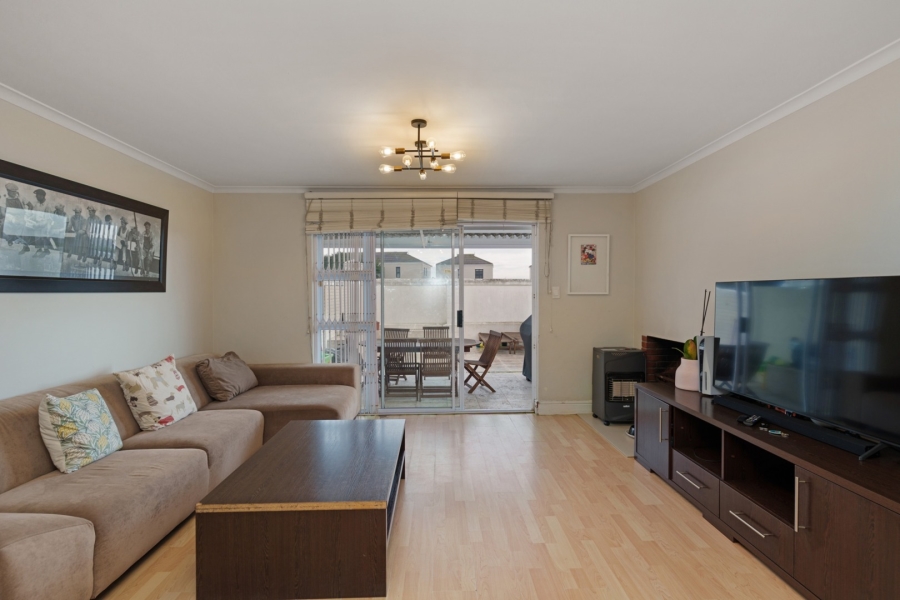 2 Bedroom Property for Sale in Royal Ascot Western Cape